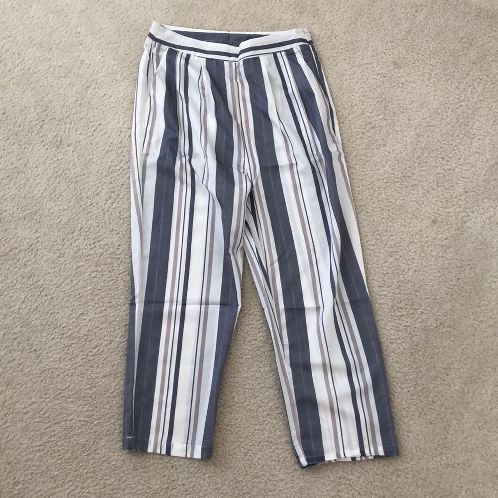 Striped set - Picture 2 of 2
